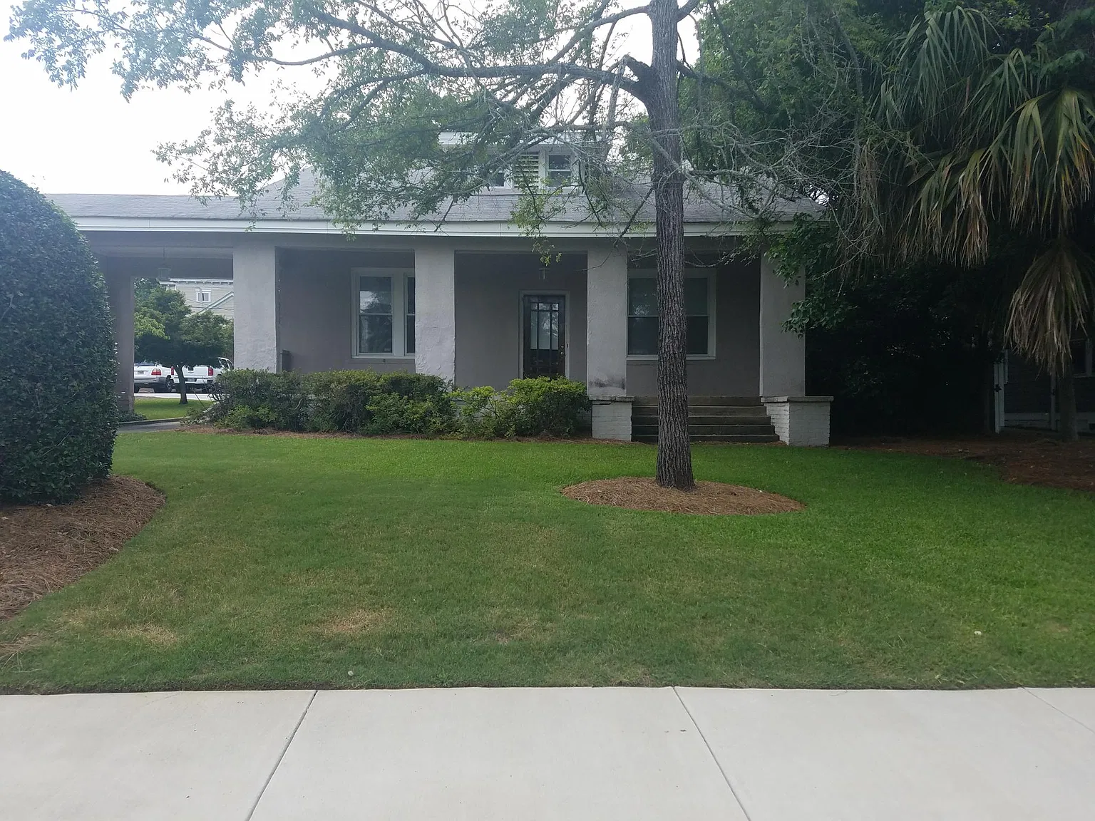 821 Russell St — Photo 1