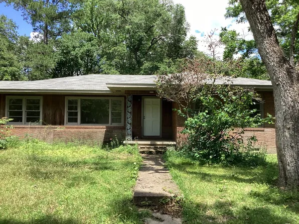 402 N Beech St, Woodville, TX 75979