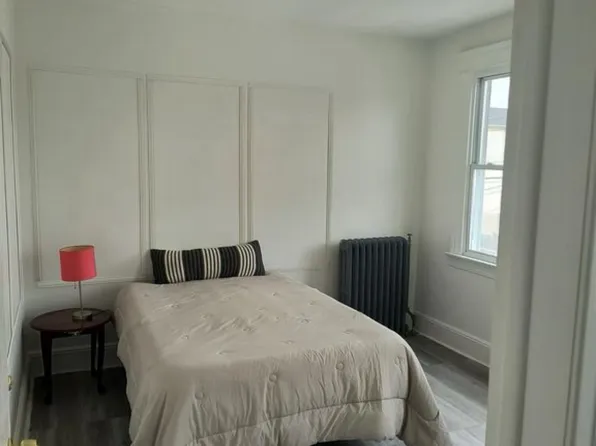 6814 Jackson St, West New York, NJ 07093