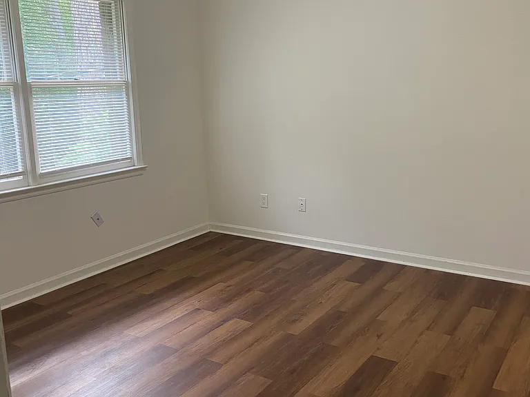 215 Windsor Point Rd #C — Photo 7
