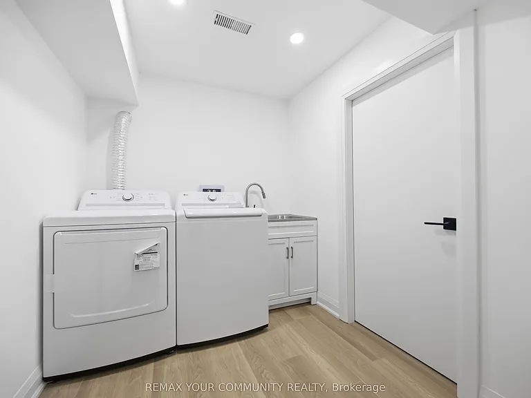 55 Cocksfield Ave #LOWER — Photo 12