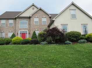 5024 Vista Ct, Mohnton, PA 19540