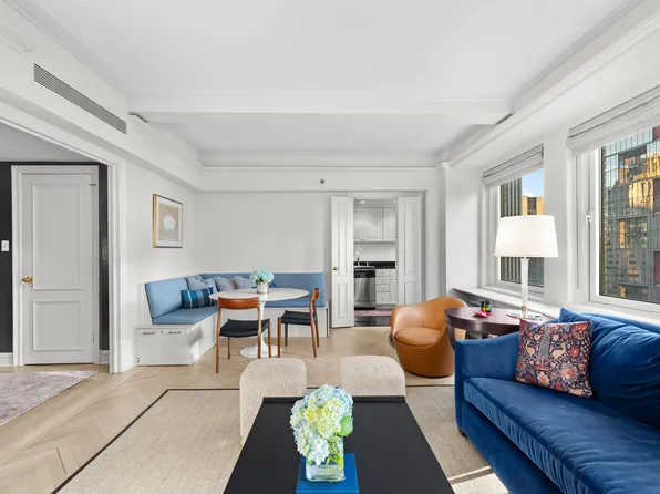 160 Central Park South image 8 of 20