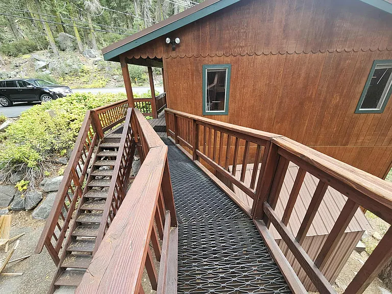 walkway to garage