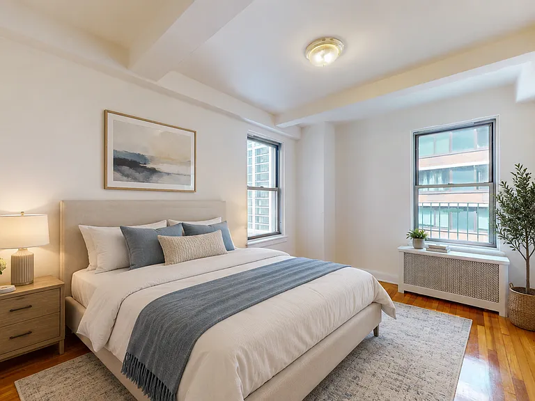 301 E 38th St #7J — Photo 3