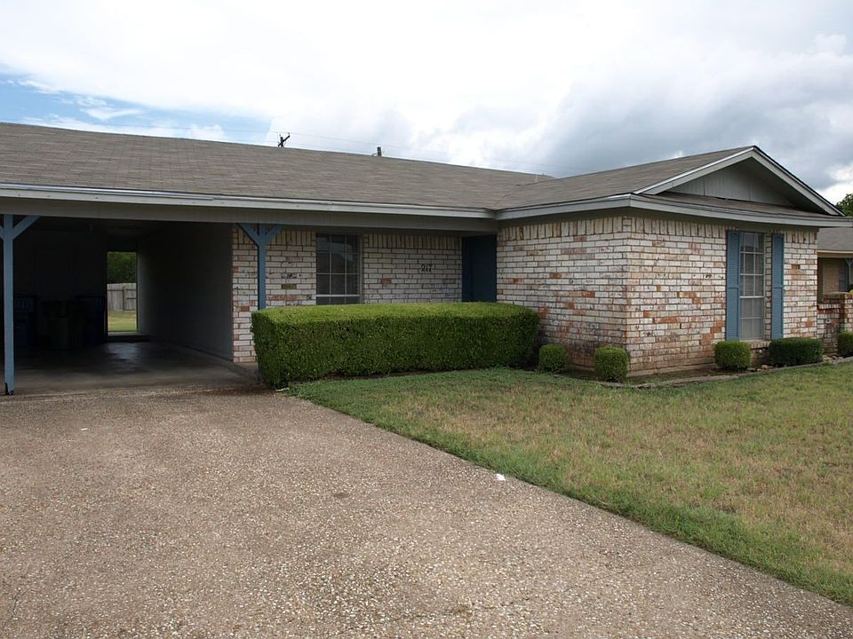 217 W Gruver Cir, Hewitt, TX 76643 Zillow
