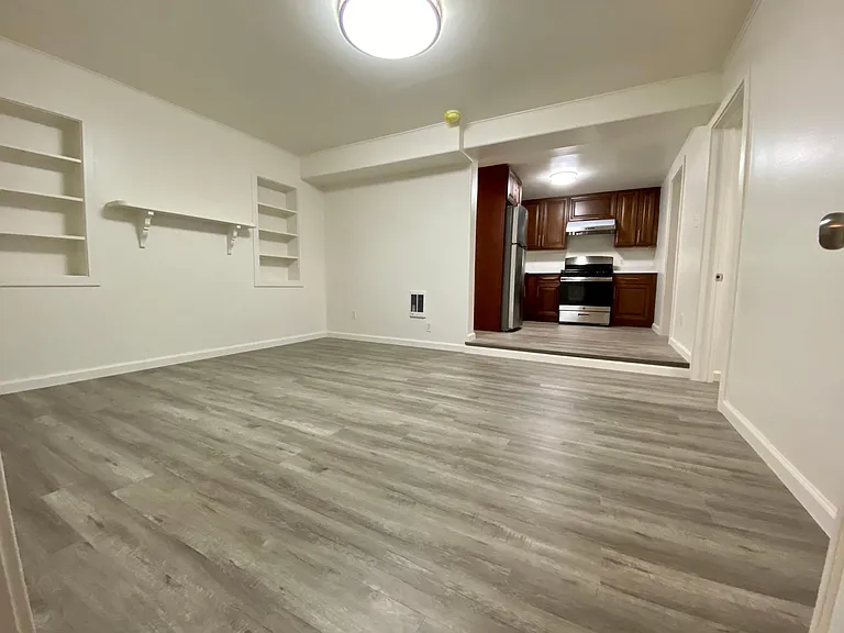 6316 California St #A — Photo 3