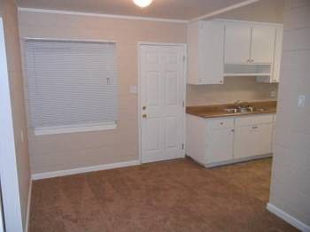 4th image of 4413 42nd Ave