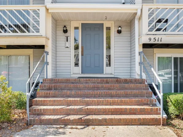 9511 Shannon Green Dr APT E, Charlotte, NC 28213