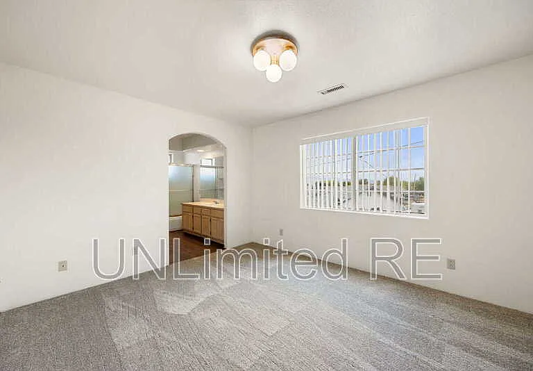 3285 N Hedgewood Dr #B — Photo 19