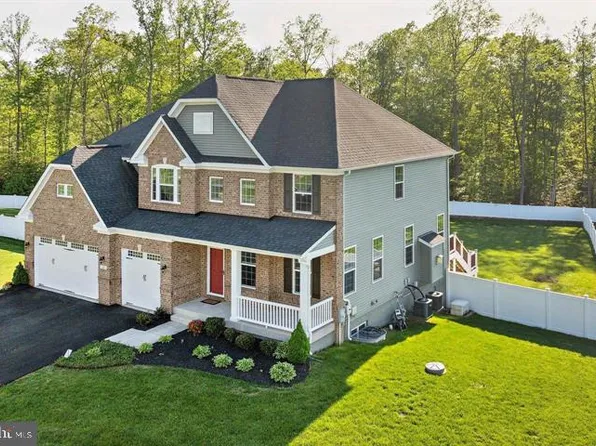 39 Oak Rd, Stafford, VA 22556