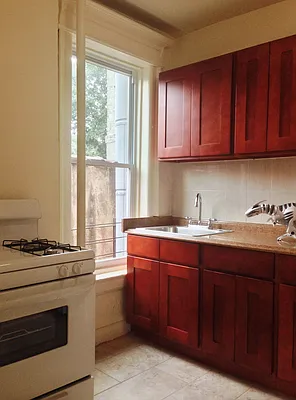 Rented by Sunrise Real Estate | media 22