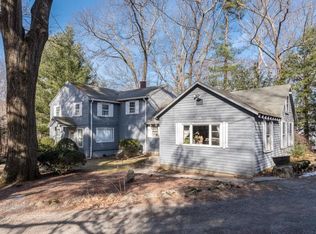 34 Chestnut St #B, Weston, MA 02493