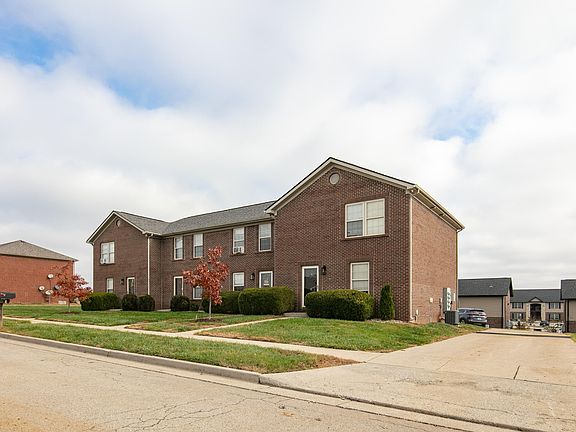 3rd image of 913 Weeping Willow Dr
