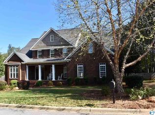 175 Blue Lakes Dr, Gadsden, AL 35901
