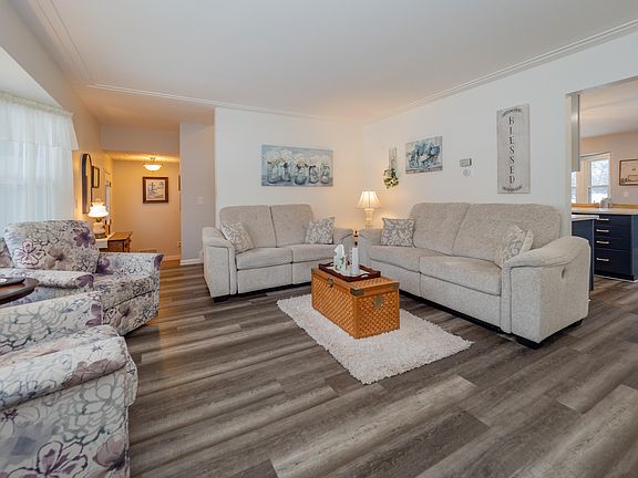 5th image of 6452 Enola Ave