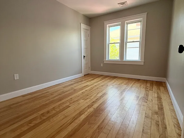 19 Endicott St #3 — Photo 5