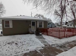 335 2nd Ave NW, Le Mars, IA 51031
