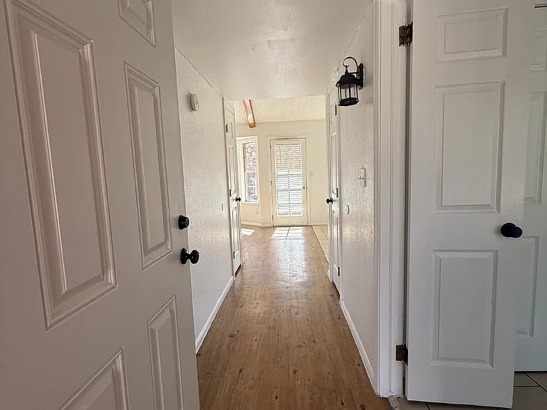 1670 Jones Ln — Photo 6