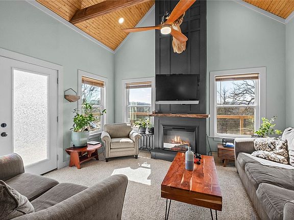 2nd image of 101 Broadview Rd