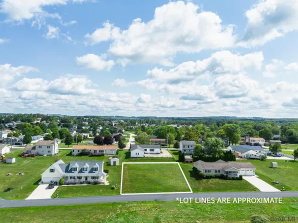 Outer Dr #23, Somerset, PA 15501