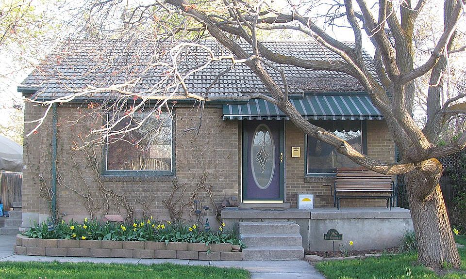 1062 Harrison