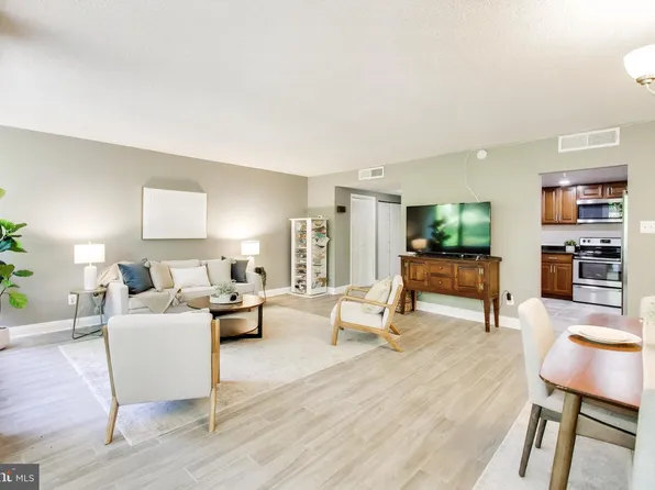 6301 Stevenson Ave APT 102, Alexandria, VA 22304