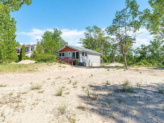 4th image of 7403 Sanderson Rd