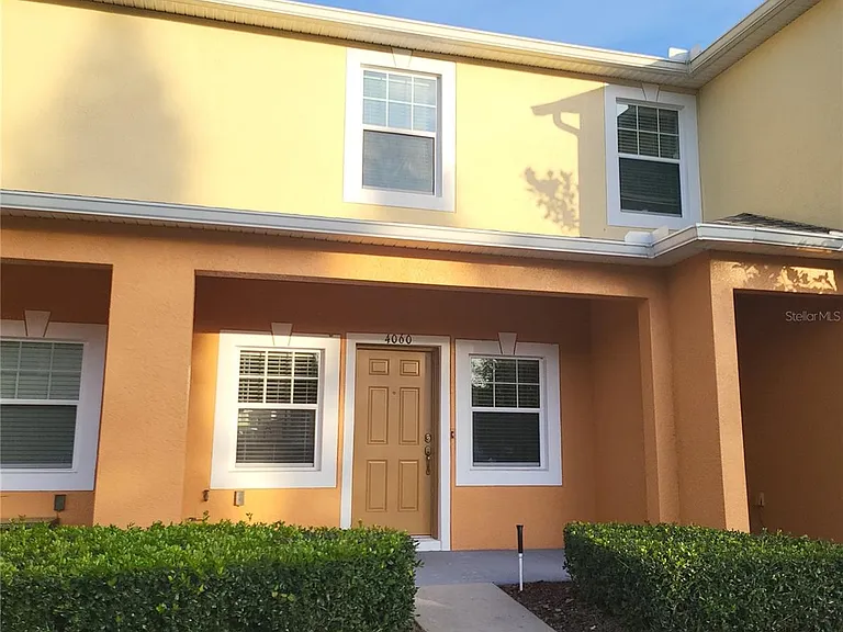 4060 Winding Vine Dr — Photo 3