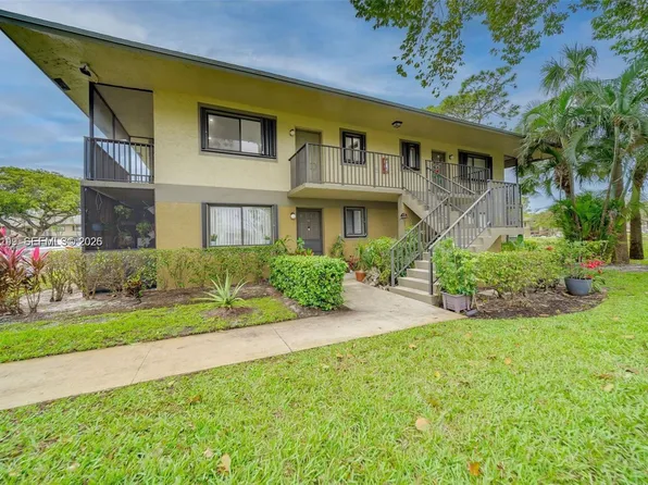 677 Trace Cir APT 211, Deerfield Beach, FL 33441