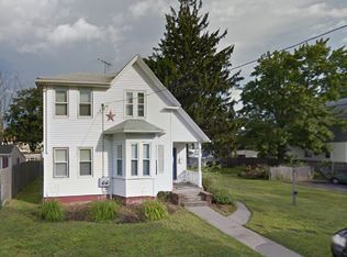 203 Atlantic Ave, Warwick, RI 02888