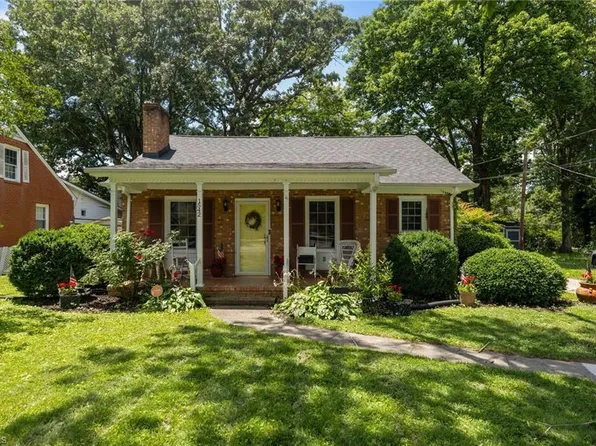 1542 W Davis St, Burlington, NC 27215