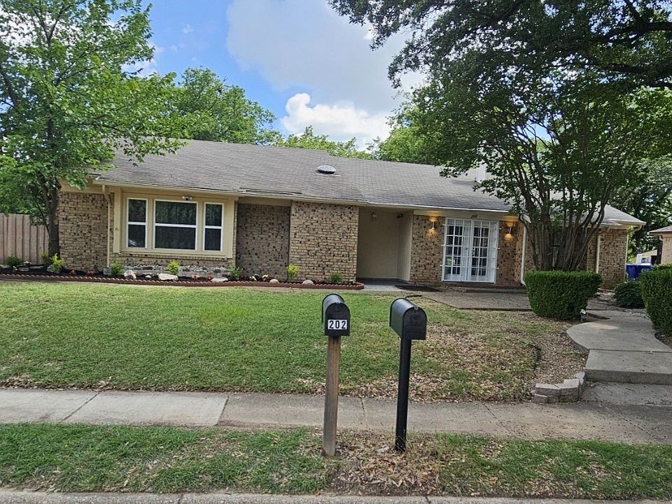 1st image of 202 E Denton Dr