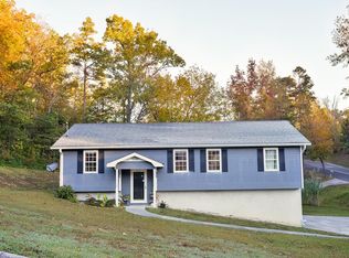 500 Cambridge Dr, Rocky Face, GA 30740