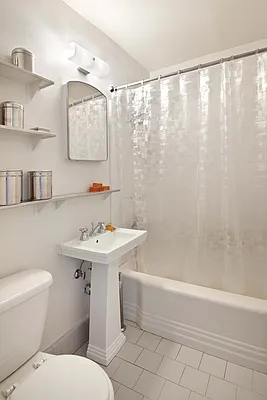 Sold by Stribling | media 5