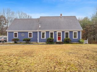 12 Gulliver Dr, Sanford, ME 04073