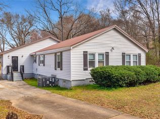 460 W Queen St, Pendleton, SC 29670