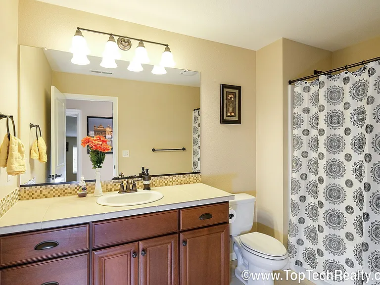 15963 NW Linder St — Photo 16