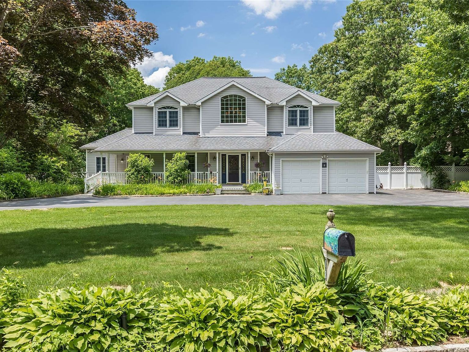 18 Oaklawn Drive, Commack, NY 11725 | Zillow