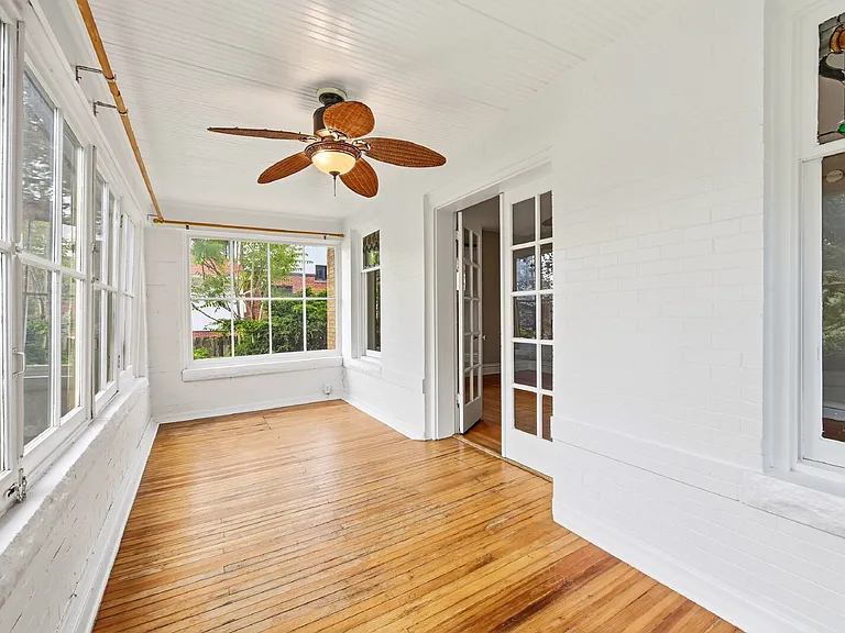 1525 Madison St — Photo 10