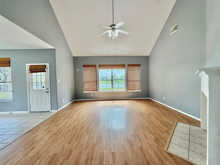 24327 Lanning Dr — Photo 7