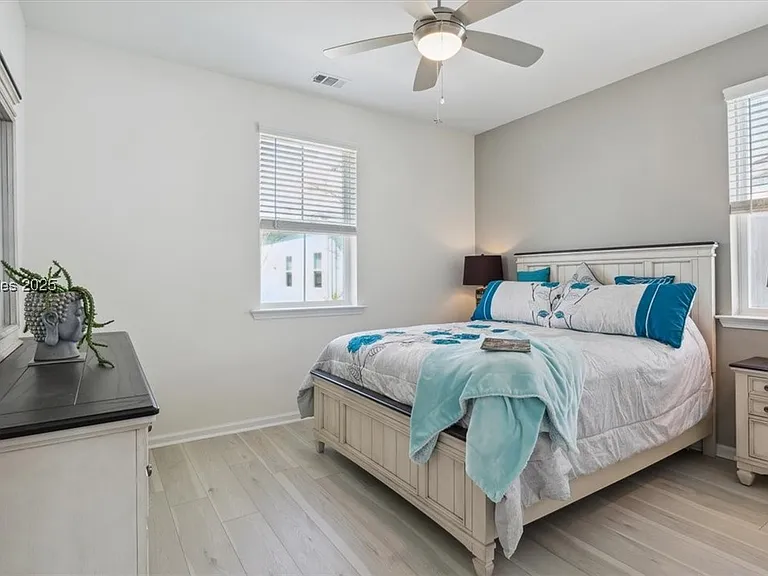 120 Barefoot Ln #101 — Photo 3