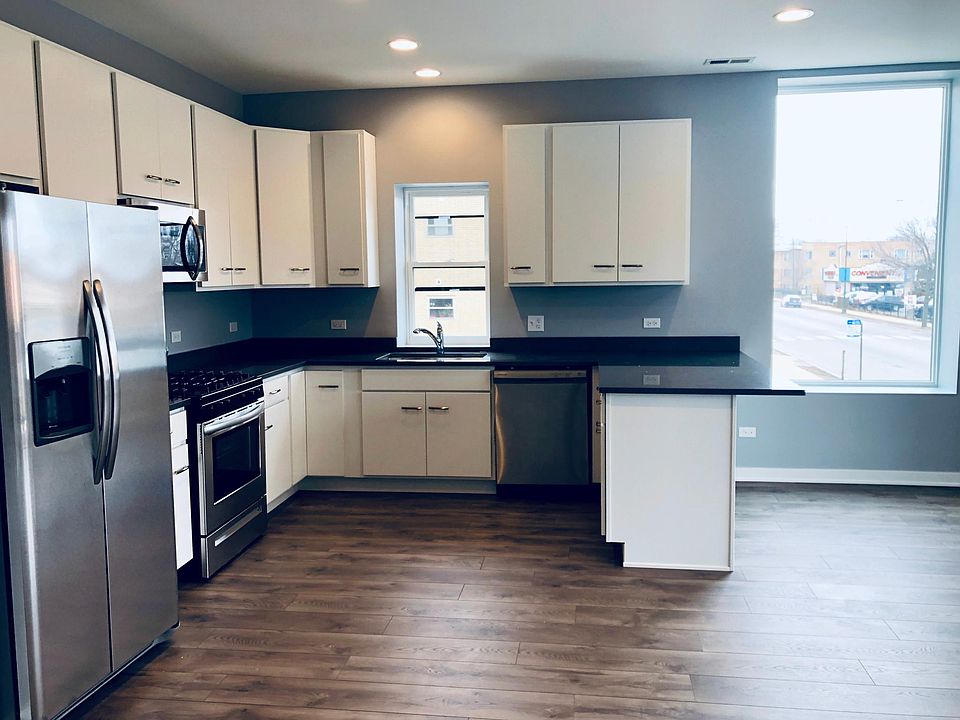 1st image of 3638 N Harlem Ave APT 302