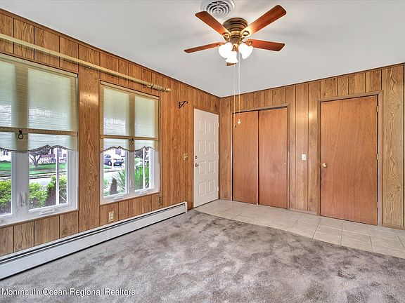2nd image of 14 Pebble Beach Ct