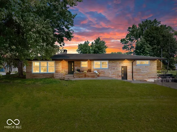 1100 S B St, Elwood, IN 46036