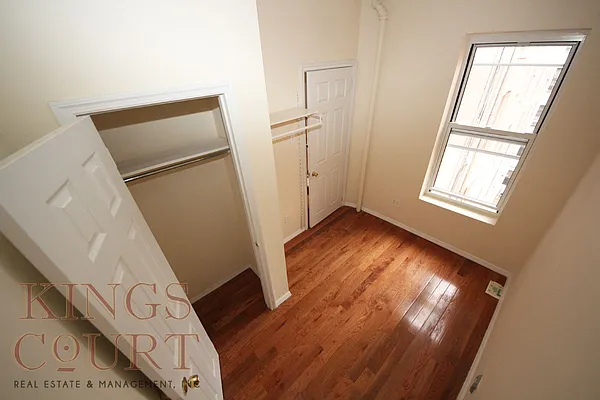 Rented by Kings Court Real Estate | media 52