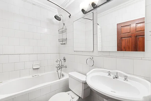 Rented by Christie's International Real Estate Group, LLC | media 4