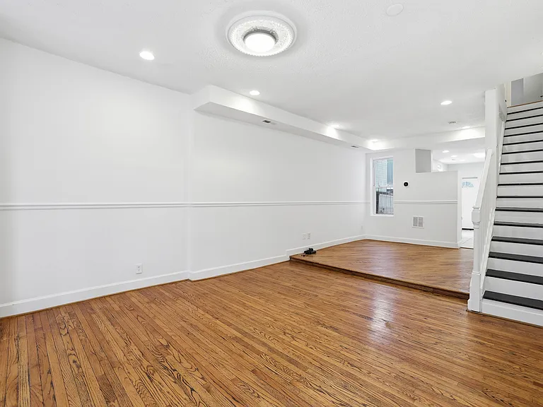 1320 Florida Ave NE — Photo 4