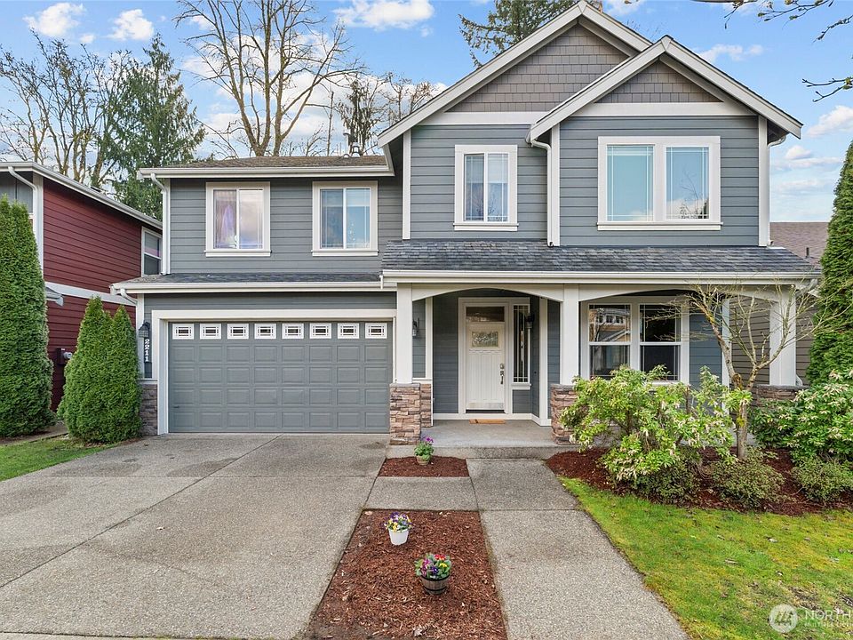 1st image of 2211 Lakewood Drive SE