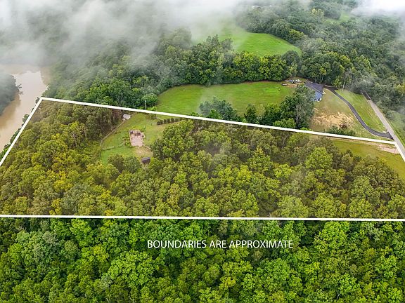 5th image of 130 River Bend Rd